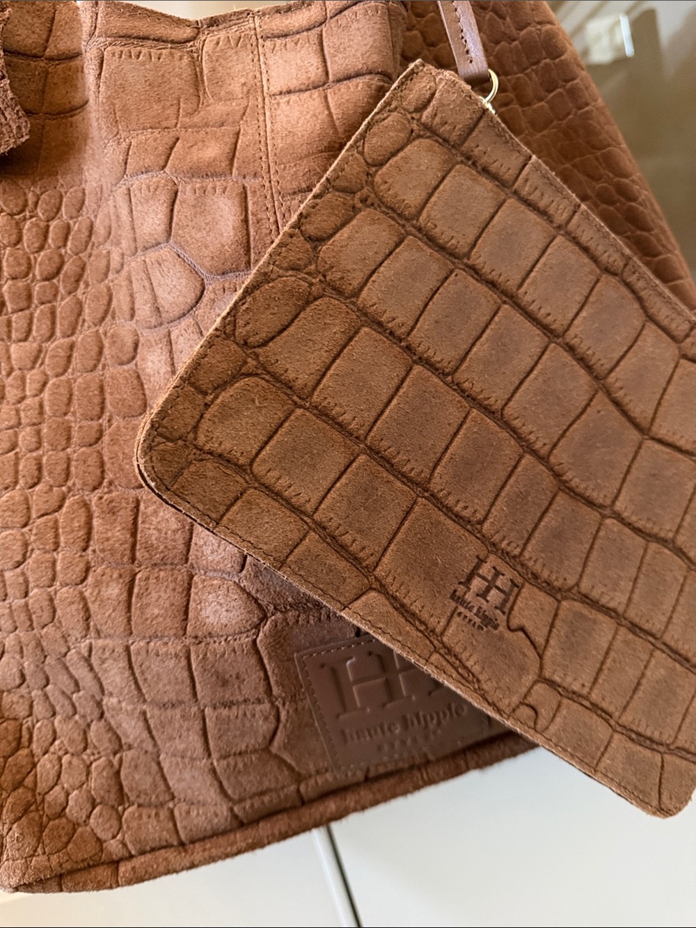 Haute Hippie Women’s Festival Genuine Suede Hobo Bag—Crocodile Embossed Tan - Picture 7 of 8